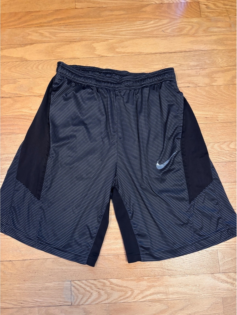 Nike Dri-FIT Men's Athletic Shorts Black and Gray Striped